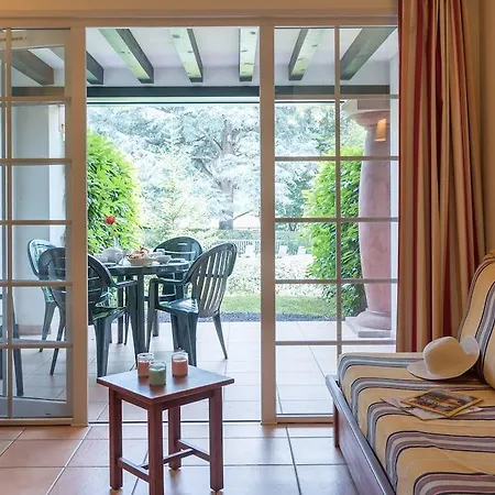 Le Parc D'arradoy Apartment