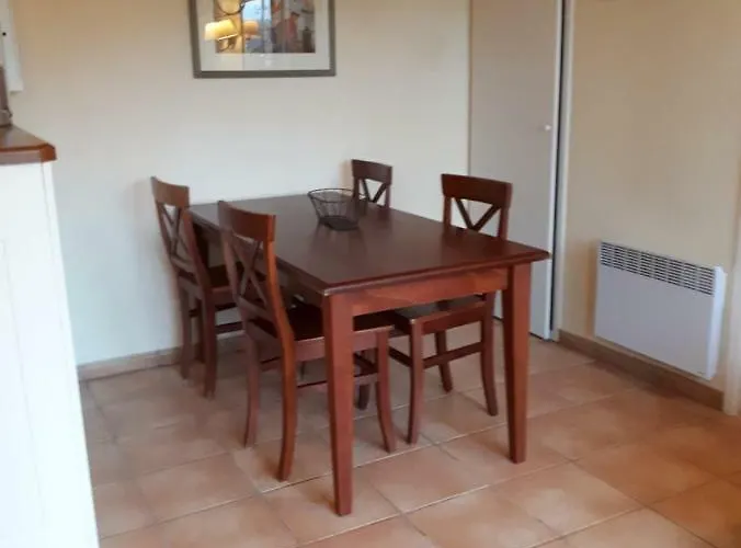 Le Parc D'arradoy 아파트